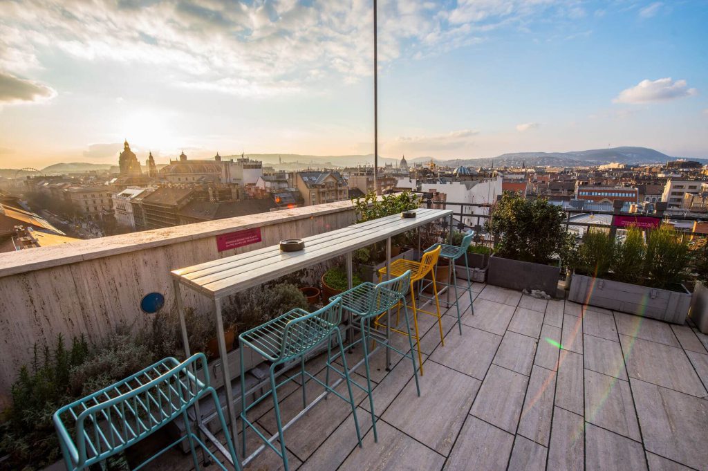 360 BAR - ROOFTOP BAR BUDAPEST sunset