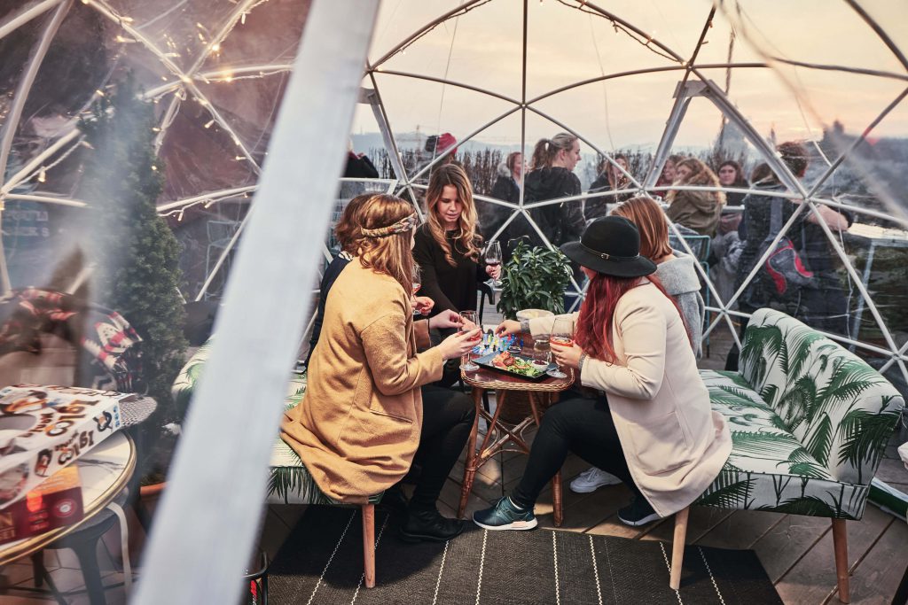 360 BAR - IGLOO GARDEN BUDAPEST - Cheers to the weekend!